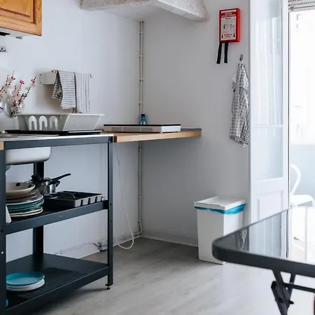 Daniela's Central 206